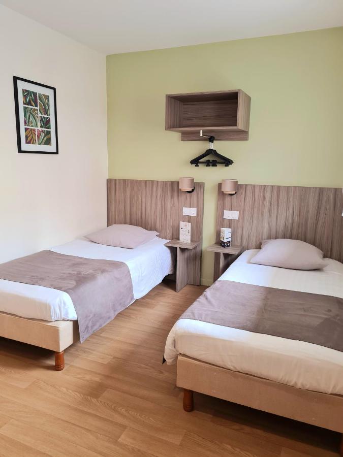 Caravelle Contact 2*