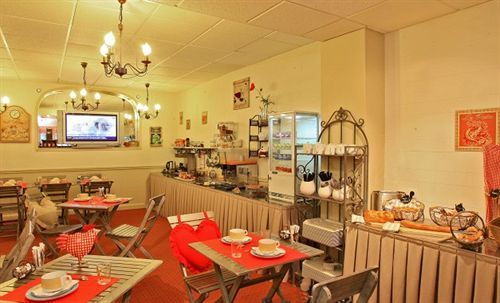 Hotel Caravelle Contact